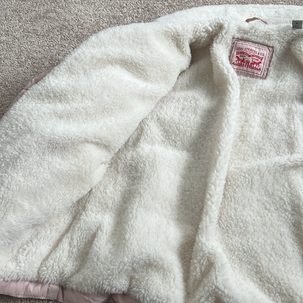 Levi's Puffer Jacket - image 3